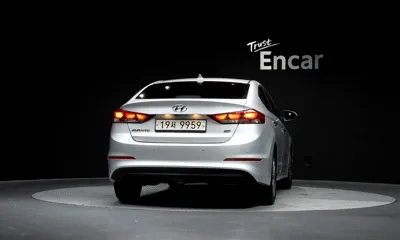Hyundai Avante 2017, 156625 км, за 4332.41 USD