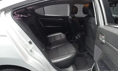 Hyundai Avante 2017, 156625 км, за 4299.68 USD - фото 12