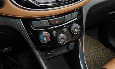 ChevroletGMDaewoo Trax 2017, 92780 км, за 3939.75 USD - фото 17