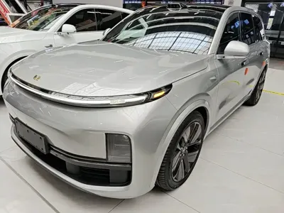 Li Auto Li L9 2022, 77100 км, за 32856.78 USD