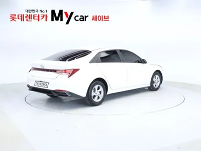 Hyundai Avante 2021, 44990 км, за 8397.4 USD