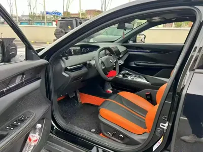Changan UNI-V 2024, 10000 км, за 10031.41 USD