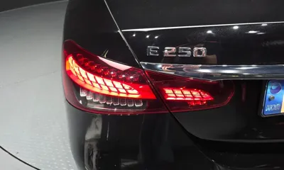 Mercedes-Benz E-Class 2023, 47322 км, за 26644.35 USD - фото 23