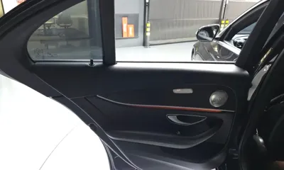 Mercedes-Benz E-Class 2023, 47322 км, за 26644.35 USD - фото 25