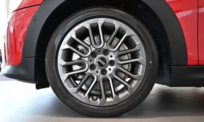 MINI Cooper 2025, 5900 км, за 17226.8 USD