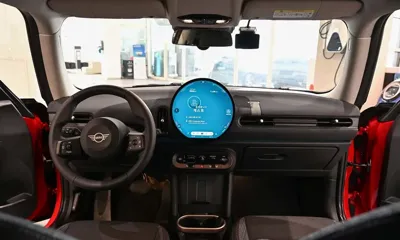 MINI Cooper 2025, 5900 км, за 17226.8 USD - фото 8