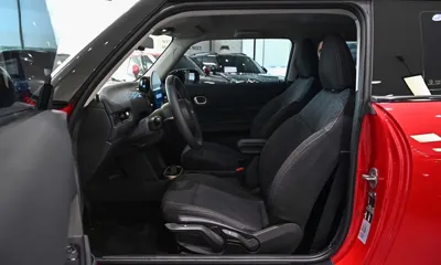 MINI Cooper 2025, 5900 км, за 17226.8 USD - фото 12