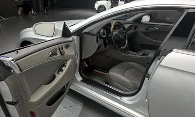 Mercedes-Benz CLS-Class 2010, 101398 км, за 6511.45 USD - фото 11