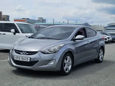 Hyundai Avante · 2012 год