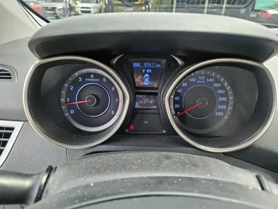 Hyundai Avante 2012, 97411 км, за 2595.63 USD - фото 8