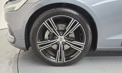 Volvo S60 2020, 72802 км, за 15857.28 USD