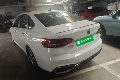 Volkswagen Lavida 2024, 6700 км, за 15200 USD