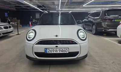 MINI Cooper 2025, 6270 км, за 24287.78 USD