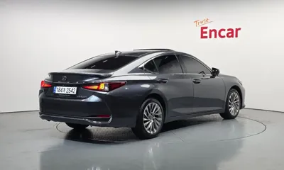 Lexus ES 2025, 36609 км, за 33003.95 USD