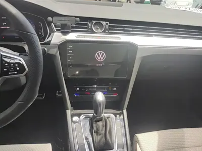 Volkswagen Magotan 2025, 7700 км, за 23439.8 USD - фото 13
