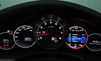 Porsche Panamera 2022, 30393 км, за 74176.19 USD - фото 8