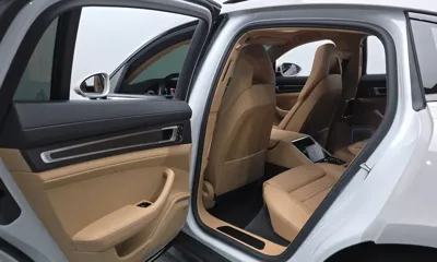 Porsche Panamera 2022, 30393 км, за 74176.19 USD - фото 26