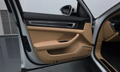 Porsche Panamera 2022, 30393 км, за 74176.19 USD - фото 34