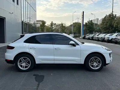 Porsche Macan 2015, 89000 км, за 13183.97 USD