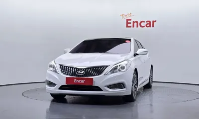 Hyundai Grandeur 2014, 160839 км, за 3577.94 USD