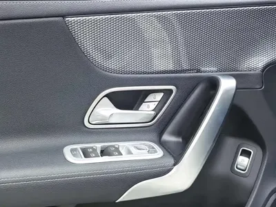 Mercedes-Benz A-Class 2021, 33000 км, за 11594.83 USD