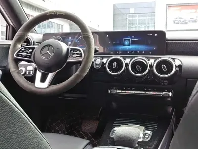 Mercedes-Benz A-Class 2021, 33000 км, за 11610.59 USD - фото 6