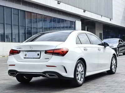 Mercedes-Benz A-Class 2021, 33000 км, за 11610.59 USD - фото 9