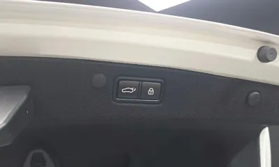 Hyundai Grandeur 2022, 38292 км, за 19537.47 USD - фото 32