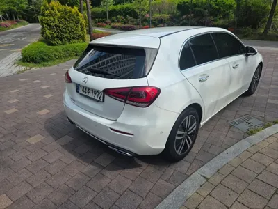 Mercedes-Benz A-Class 2021, 61155 км, за 12800.32 USD