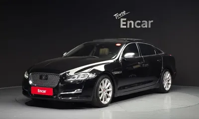 Jaguar XJ · 2016 год