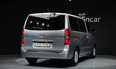 Hyundai Starex 2016, 118098 км, за 7094.06 USD