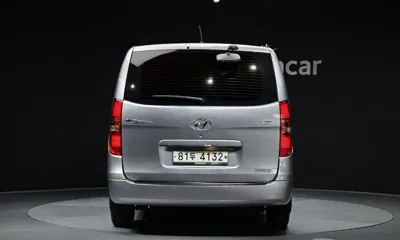 Hyundai Starex 2016, 118098 км, за 7094.06 USD