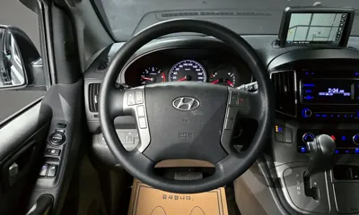 Hyundai Starex 2016, 118098 км, за 7094.06 USD - фото 14