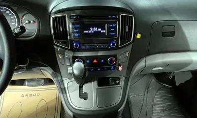 Hyundai Starex 2016, 118098 км, за 7094.06 USD - фото 16