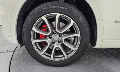 Maserati Levante 2019, 64795 км, за 27522.32 USD
