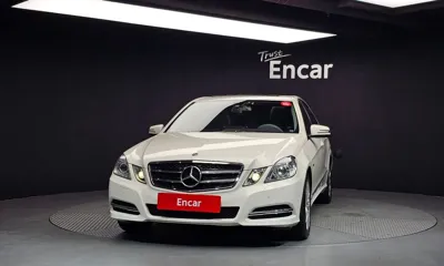 Mercedes-Benz E-Class 2010, 79052 км, за 4532.32 USD