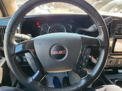 GMC Savana 2020, 152318 км, за 20677.43 USD - фото 9