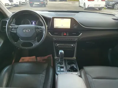 Hyundai Grandeur 2019, 215098 км, за 6254.07 USD - фото 7
