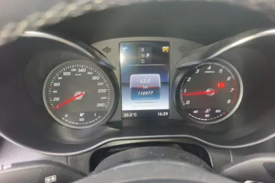 Mercedes-Benz GLC Coupe 2019, 116900 км, за 18383 USD - фото 9