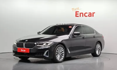 BMW 5-Series · 2021 год