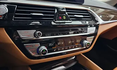 BMW 5-Series 2021, 42056 км, за 21662.07 USD - фото 17