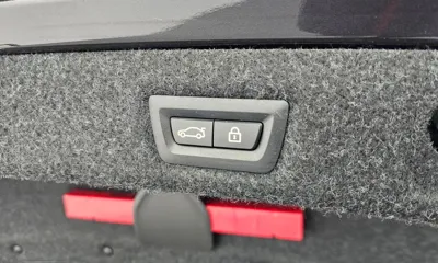 BMW 5-Series 2021, 42056 км, за 21662.07 USD - фото 20