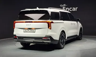 Kia Canival 2025, 32437 км, за 25370.83 USD