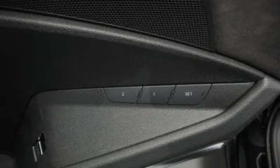 Audi e-tron 2021, 47320 км, за 32390.29 USD - фото 20