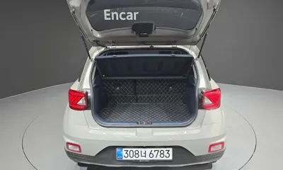 Hyundai Venue 2021, 73757 км, за 8861.76 USD - фото 20
