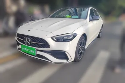 Mercedes-Benz C-Class · 2023 год
