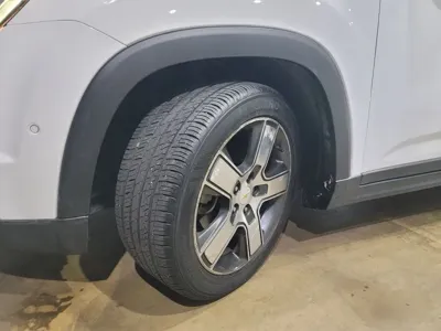 ChevroletGMDaewoo Orlando 2015, 123202 км, за 3633.96 USD