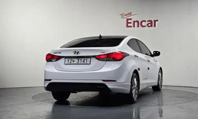Hyundai Avante 2015, 114355 км, за 3575.37 USD