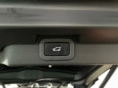 Land Rover Discovery 2018, 185900 км, за 15197 USD - фото 18