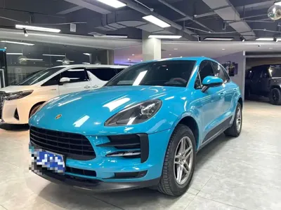 Porsche Macan · 2021 год